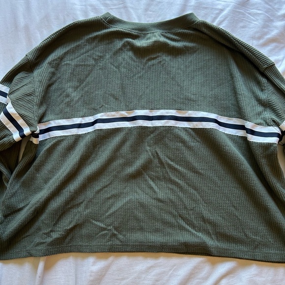 Hollister Green Crop Top XS - Picture 3 of 4